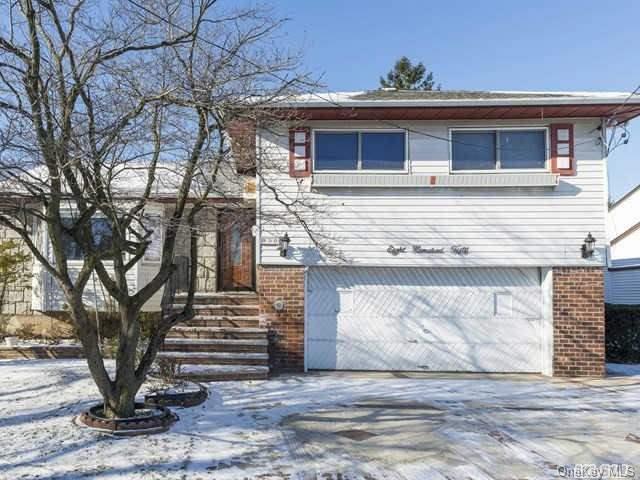 1 of 1 - 850 Franklin Avenue, Valley Stream, NY