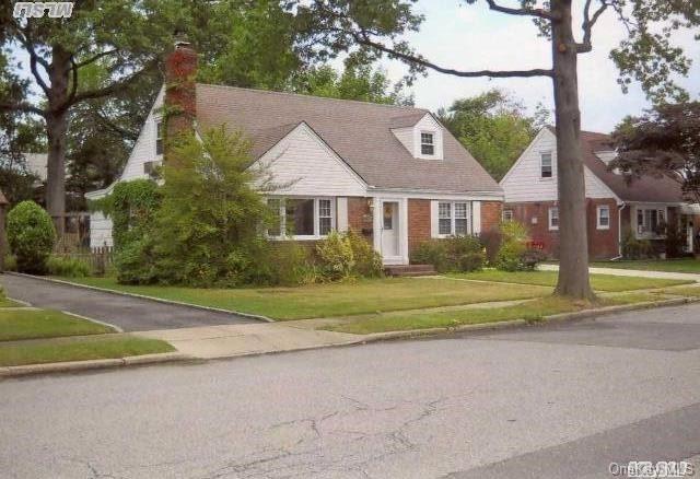 1 of 1 - 607 Campus Place, Baldwin, NY