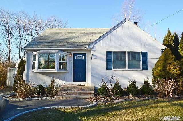 1 of 1 - 33 Crooked Hill Road, Huntington, NY
