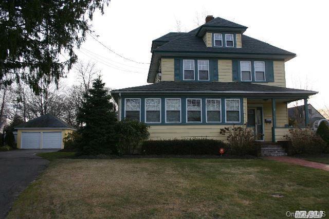 1 of 1 - 10 Hemlock Lane, Bay Shore, NY