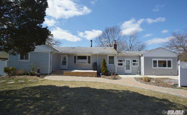1 of 1 - 28 Bauss Road, Nesconset, NY