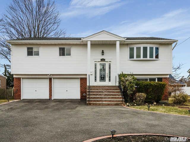 1 of 1 - 462 Long Beach Avenue, Freeport, NY