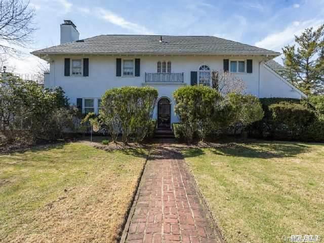 1 of 1 - 58 Whitehall Boulevard, Garden City, NY