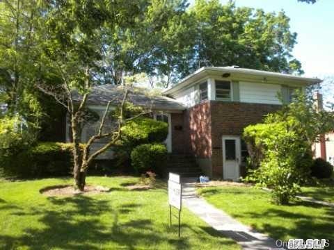 1 of 1 - 998 Cramer Court, Baldwin, NY