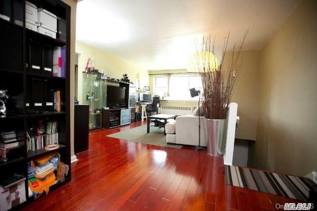 1 of 1 - 152-38 Melbourne Avenue # 237b, Flushing, NY