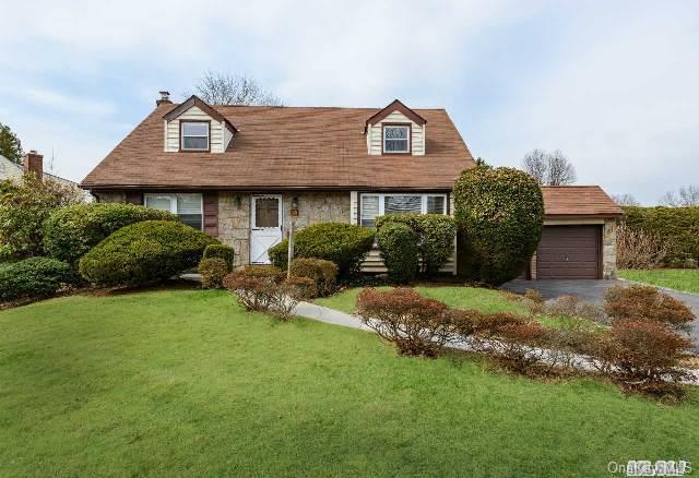 1 of 1 - 55 Woodoak Drive, Westbury, NY