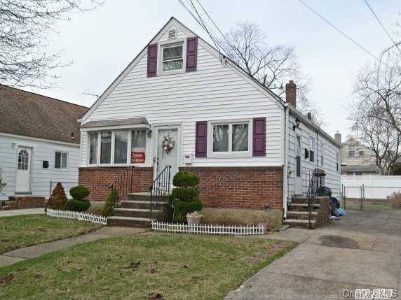 1 of 1 - 409 Pennsylvania Avenue, Mineola, NY