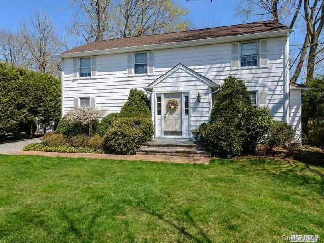 1 of 1 - 50 Woodbury Way, Syosset, NY