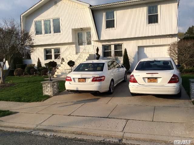 1 of 1 - 54 Felicia Court, Plainview, NY