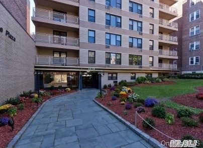 1 of 1 - 65-50 Wetherole St. # 2e, Rego Park, NY