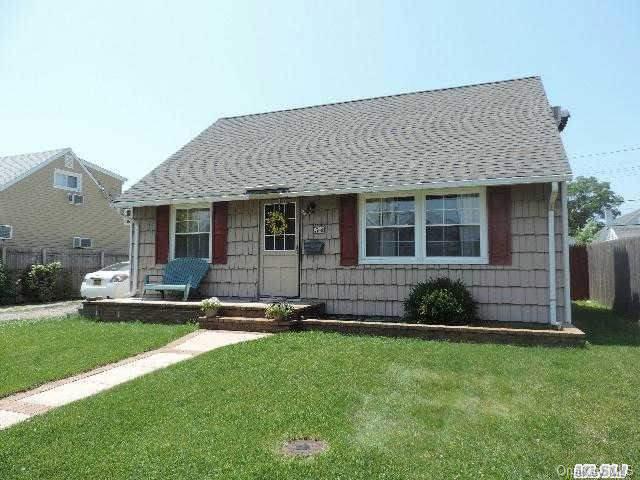 1 of 1 - 54 Ketcham Road, Hicksville, NY