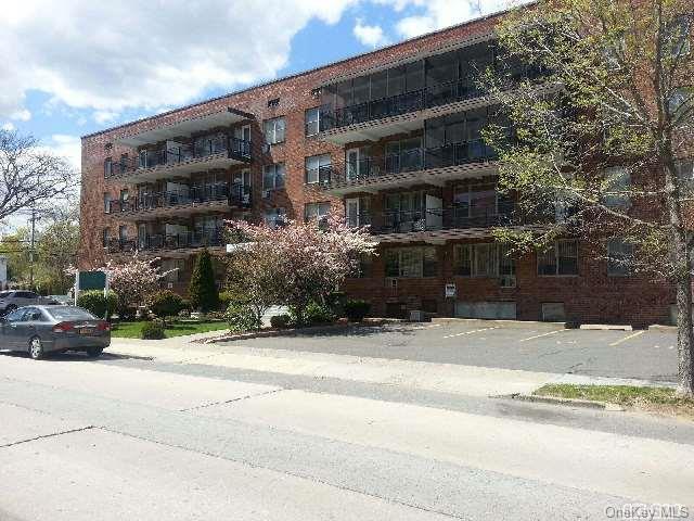 1 of 1 - 100 Randall Avenue # 3-m, Freeport, NY
