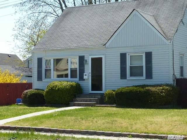1 of 1 - 213 43rd St., Lindenhurst, NY