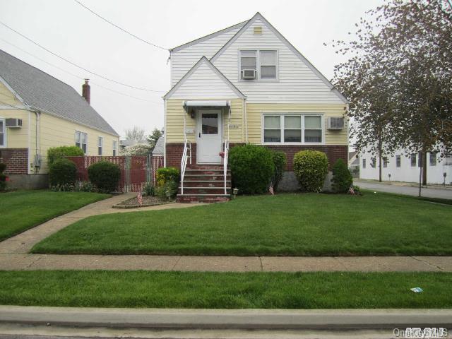 1 of 1 - 26 Montague St., Valley Stream, NY
