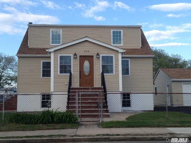 1 of 1 - 204 Linton Avenue, Lindenhurst, NY