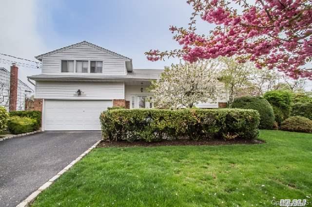 1 of 1 - 1 Lake Court, Massapequa, NY