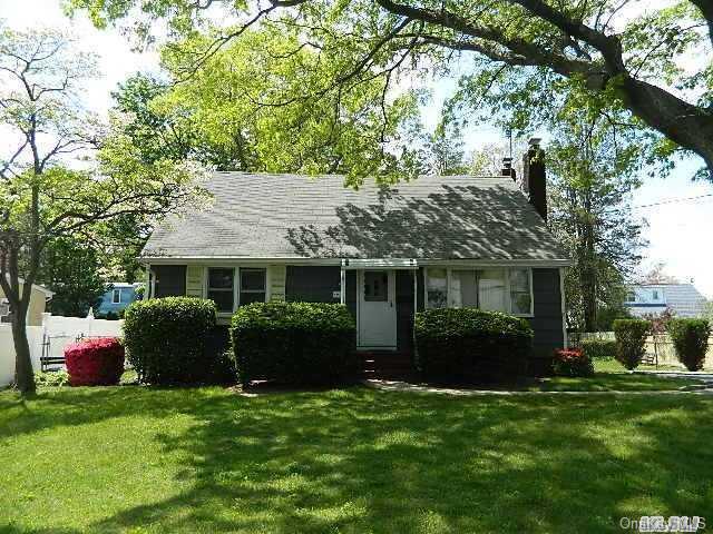 1 of 1 - 326 13th St., Deer Park, NY