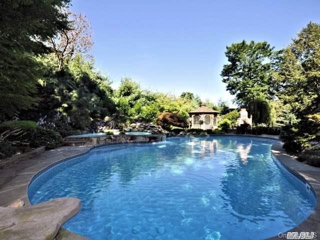 1 of 1 - 3 Strawberry Knoll Court, Fort Salonga, NY