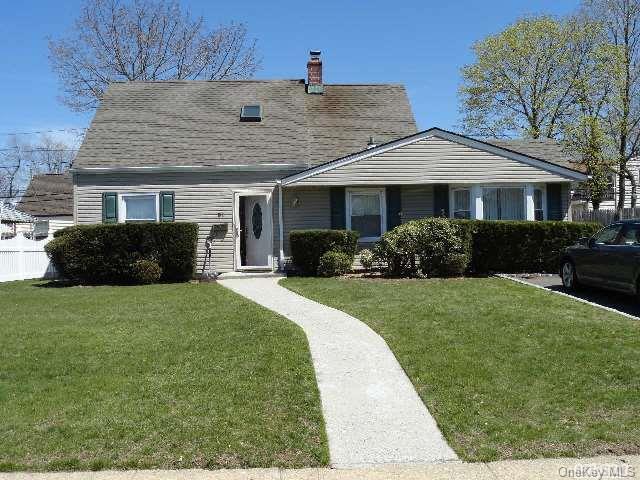 1 of 1 - 31 Vista Lane, Levittown, NY