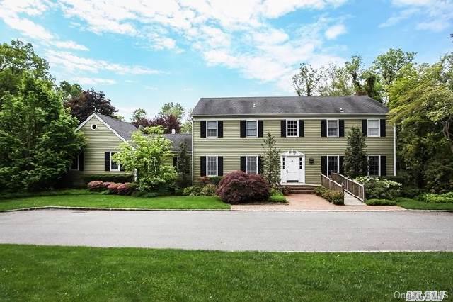 1 of 1 - 105 Foxhunt Crescent, Syosset, NY