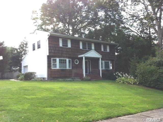 1 of 1 - 10 Lincoln Avenue, Smithtown, NY