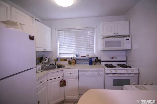 1 of 1 - 947 Fenwood Drive # 2, Valley Stream, NY