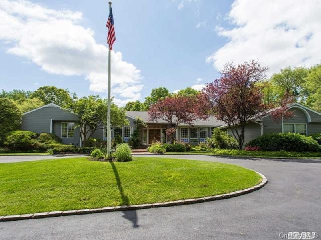 1 of 1 - 4 Fox Hunt Court, Huntington, NY