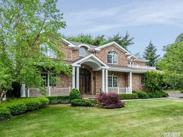 1 of 1 - 46 Shadetree Lane, Roslyn Heights, NY