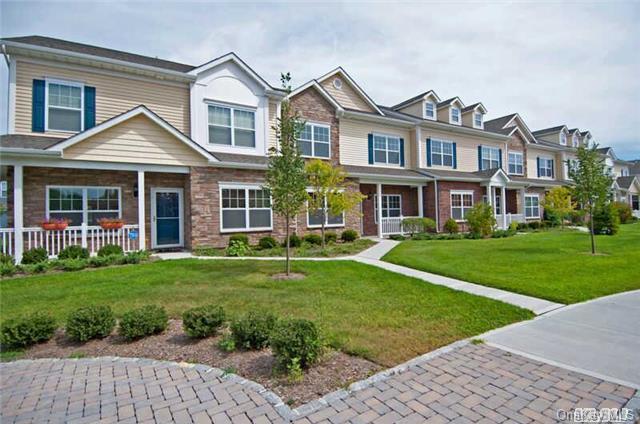1 of 1 - 113 Millie Court # 113, Patchogue, NY