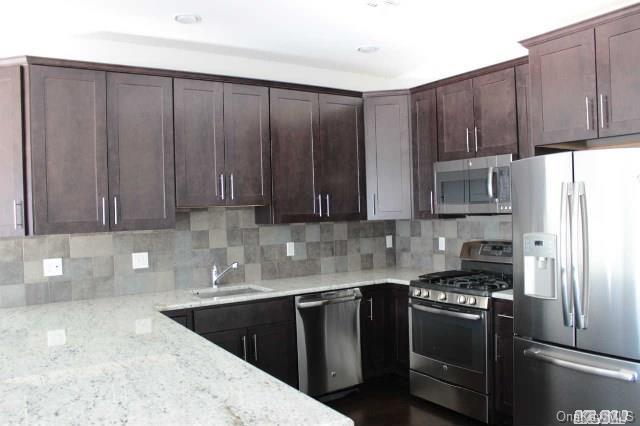 1 of 1 - 89 Millie Court # 89, Patchogue, NY