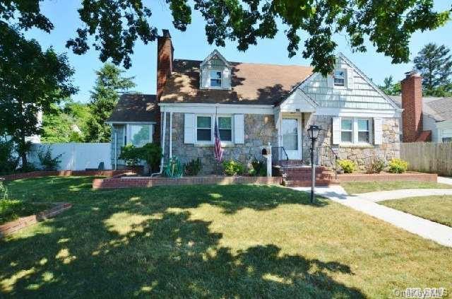 1 of 1 - 611 Westminster Road, North Baldwin, NY