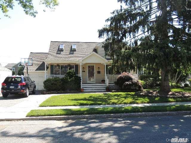 1 of 1 - 1293 Darby Road, Wantagh, NY