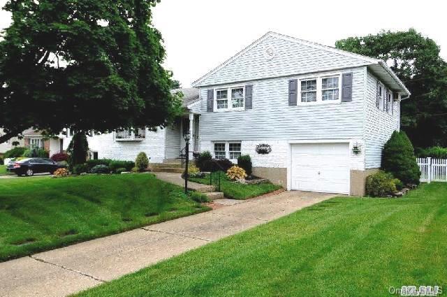 1 of 1 - 12 Eleanor Road, Plainview, NY
