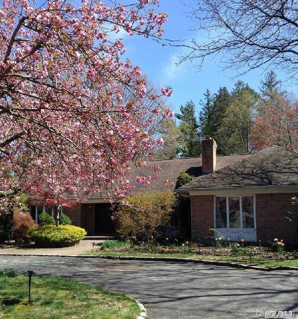 1 of 1 - 2 Colt Place, Old Westbury, NY