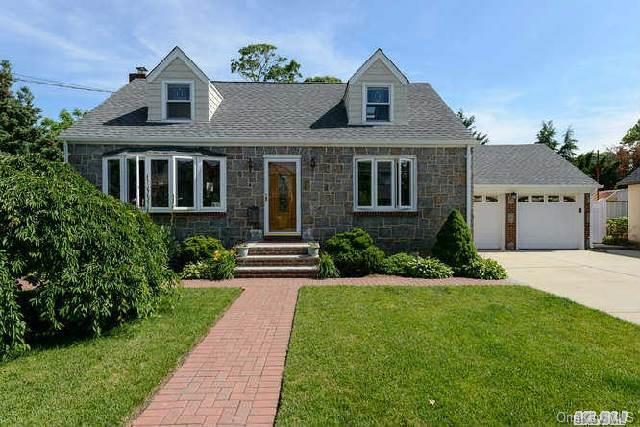 1 of 1 - 55 Argyle St., Valley Stream, NY
