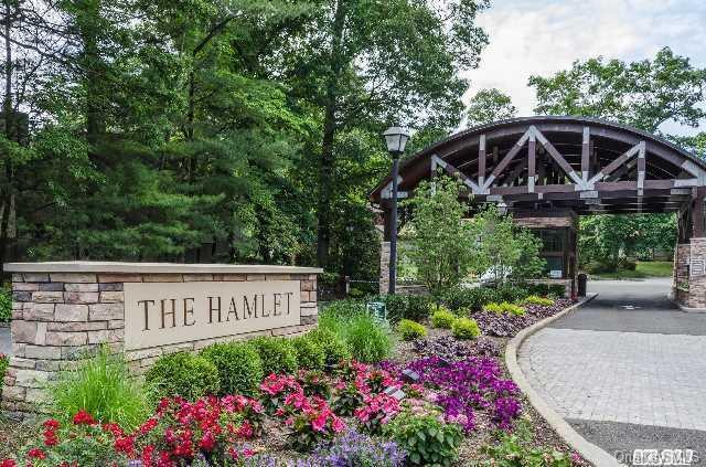 1 of 1 - 207 Northwood Court, Jericho, NY