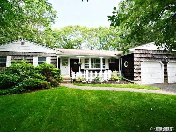 1 of 1 - 25 Moriches Boulevard, East Moriches, NY