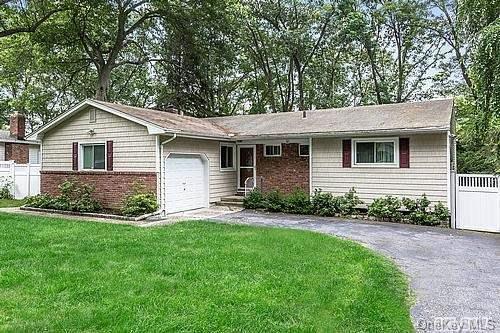 1 of 1 - 31 Gull Drive, Hauppauge, NY