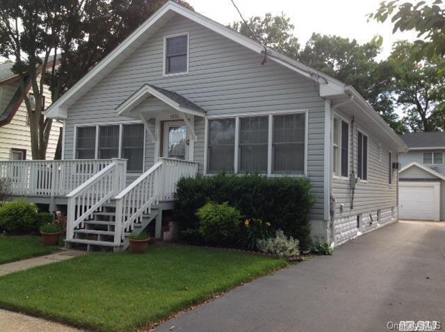 1 of 1 - 1816 Thomas St., Merrick, NY