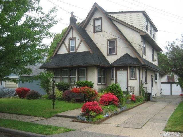 1 of 1 - 782 Arthur St., West Hempstead, NY