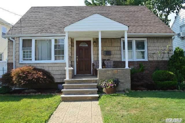 1 of 1 - 141-36 256 St., Rosedale, NY