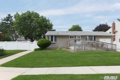 1 of 1 - 16 Crescent Drive, Old Bethpage, NY