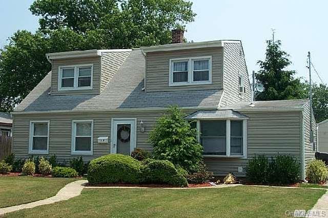 1 of 1 - 47 Water Lane, Levittown, NY