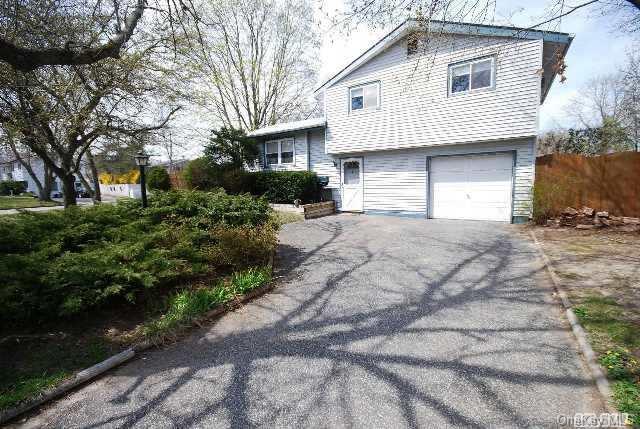 1 of 1 - 1601 Race Avenue, Medford, NY