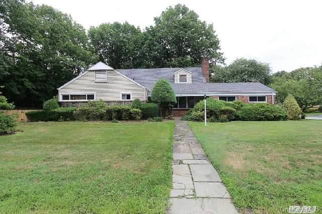 1 of 1 - 52 Westwood Circle, East Hills, NY
