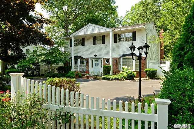 1 of 1 - 28 Villa Lane, Smithtown, NY
