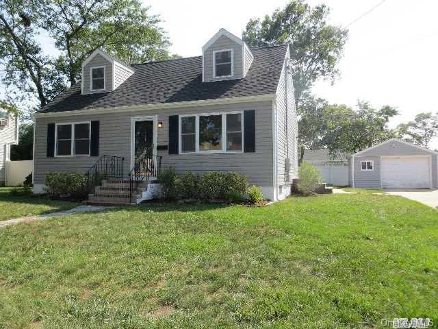 1 of 1 - 341 Hamilton Avenue, Lindenhurst, NY
