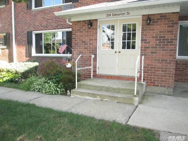 1 of 1 - 224 Edmunton Drive # J9, North Babylon, NY
