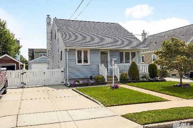 1 of 1 - 23 Chestnut St., Rockville Centre, NY