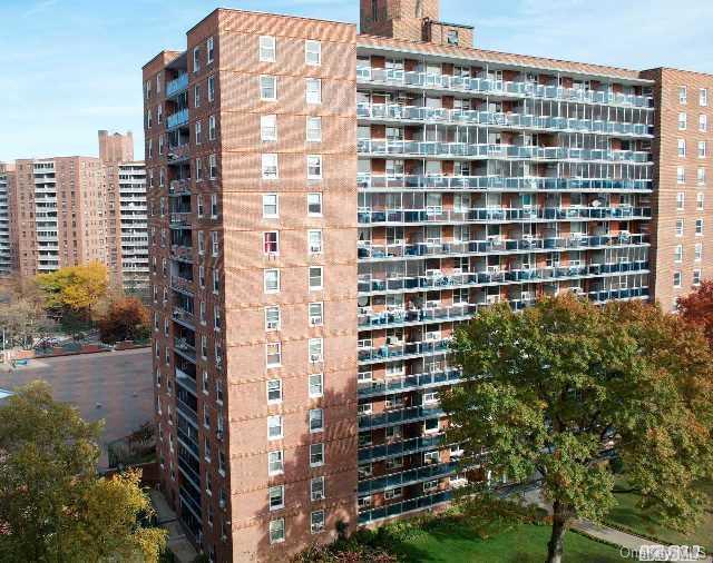 1 of 1 - 98-20 62 Drive # 1b, Rego Park, NY